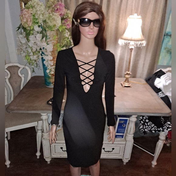 Ming ming dress, size m - Picture 4 of 12